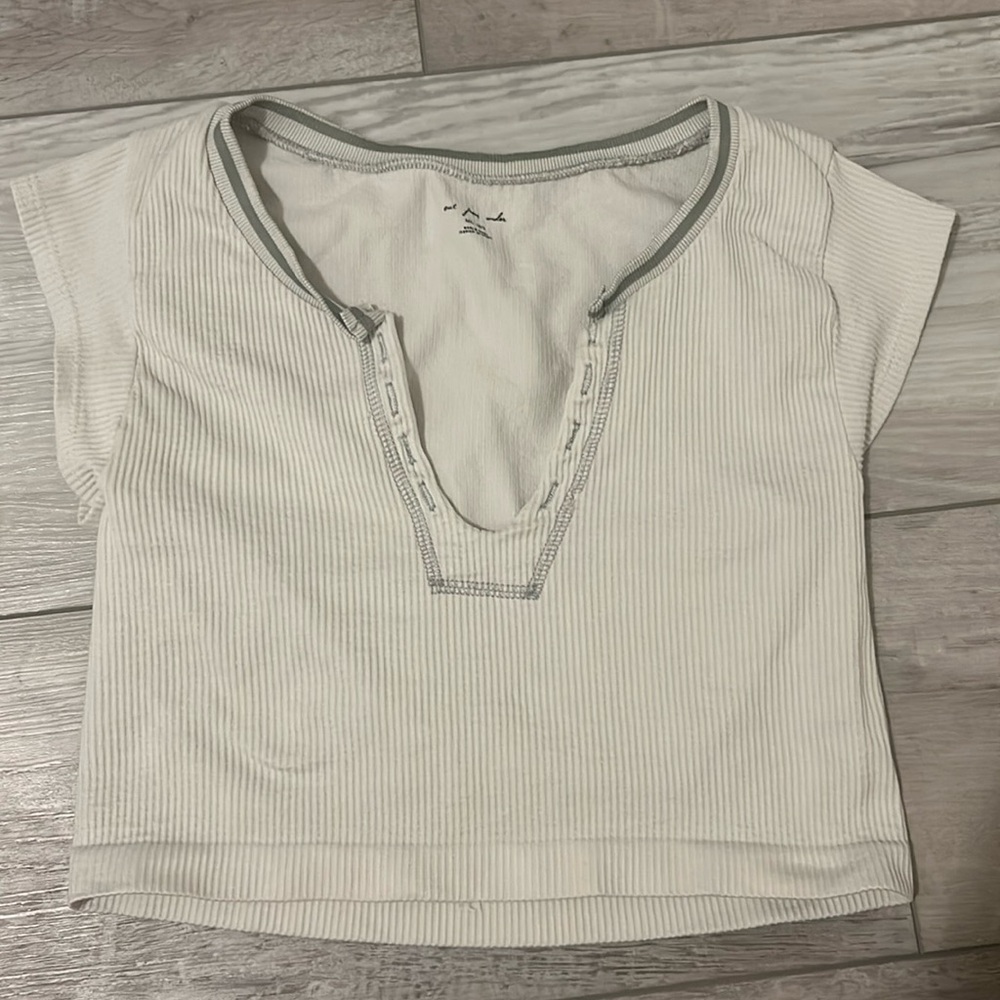 BDG Urban Outfitters Going for Gold Crop Top in Ivory